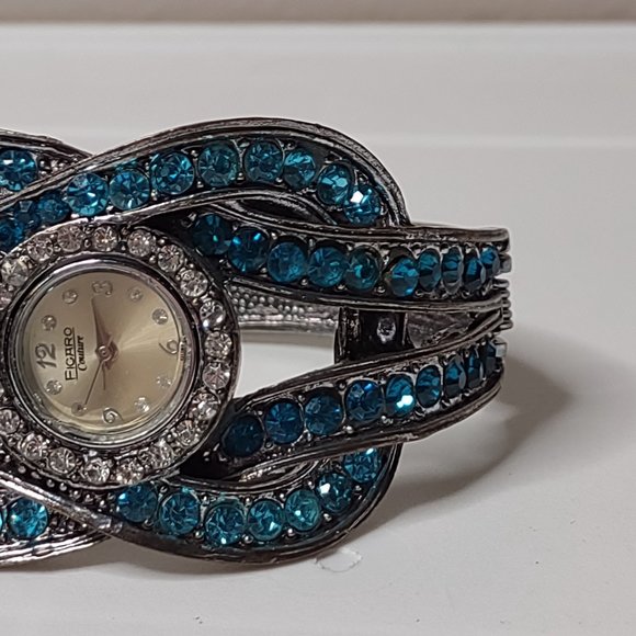 Analog Figaro Watch With Blue Plastic Stones - Picture 5 of 11